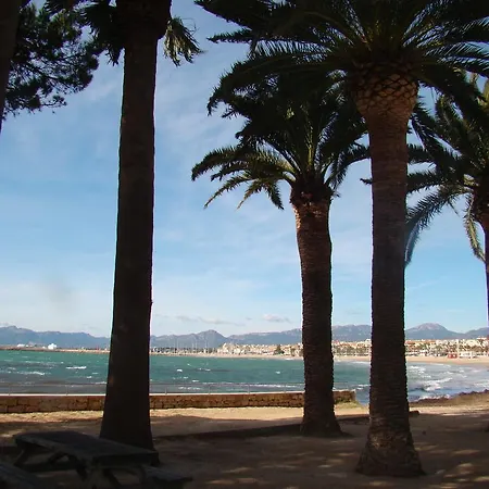 Playa Esquirol Apartment